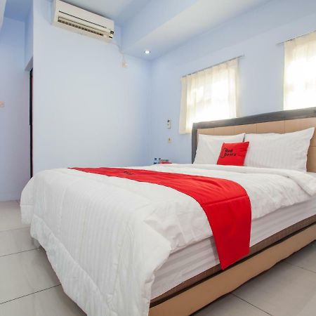 Reddoorz Near Banyuwangi Kota Train Station Hotel Exterior foto