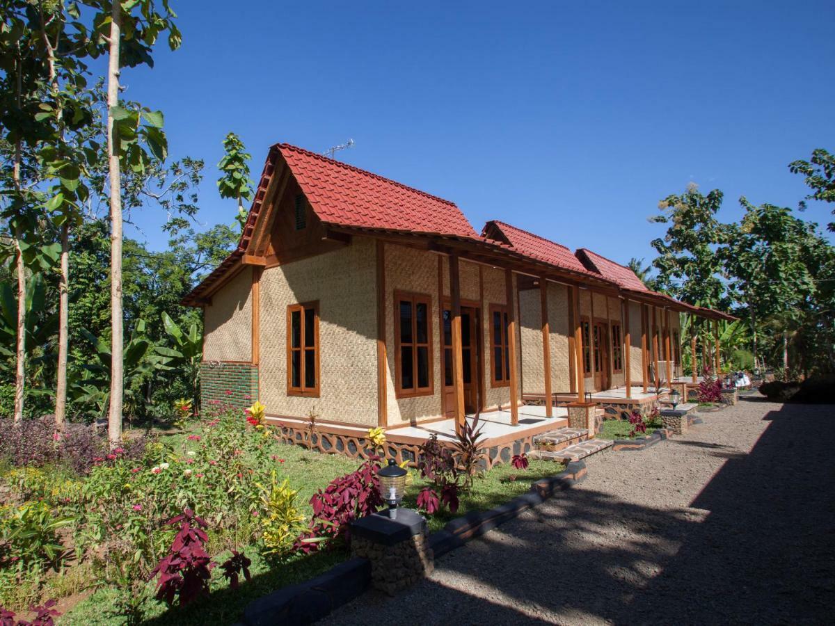Reddoorz Near Banyuwangi Kota Train Station Hotel Exterior foto