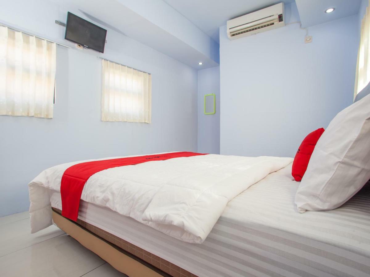 Reddoorz Near Banyuwangi Kota Train Station Hotel Exterior foto